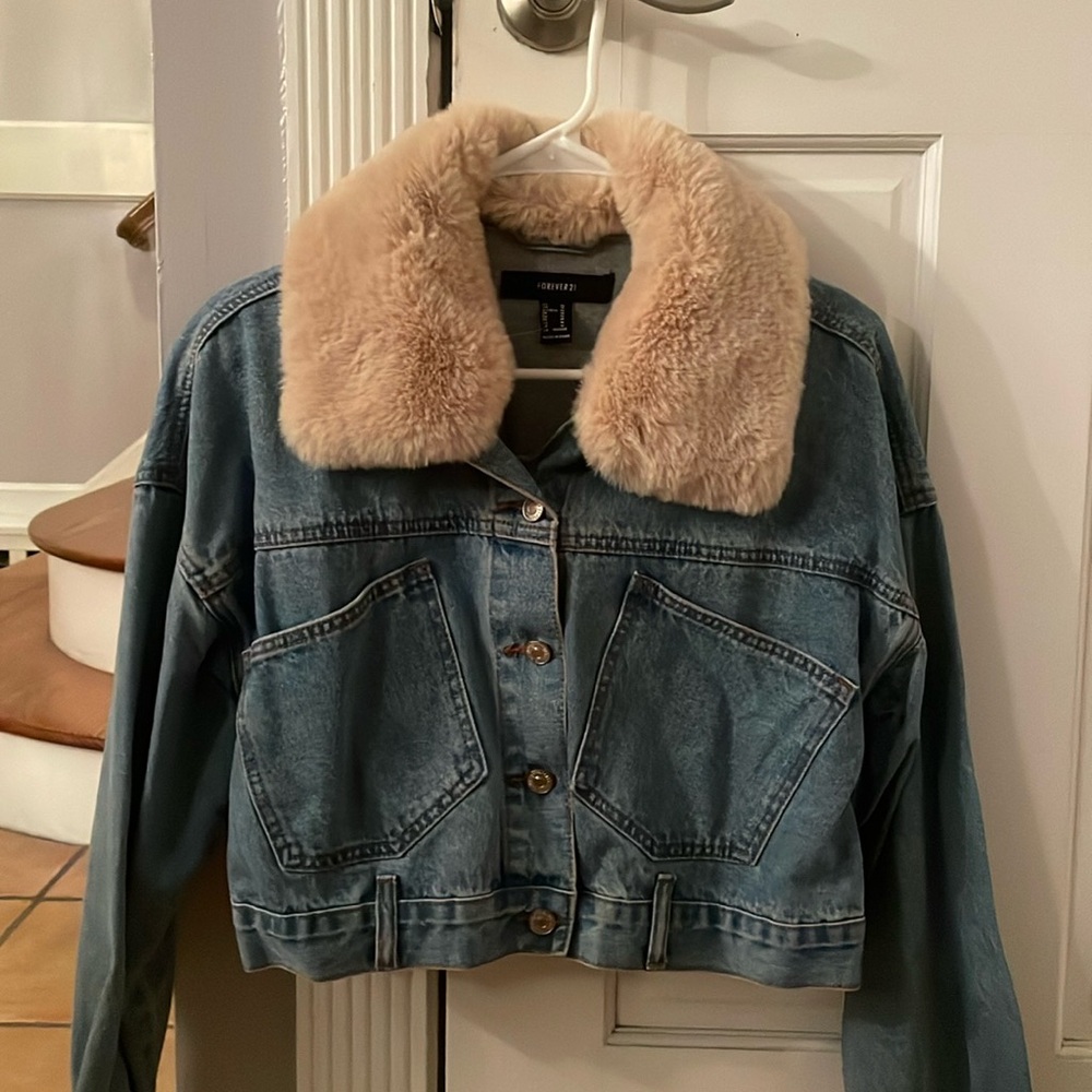 Forever 21 denim jacket tan faux due collar size medium